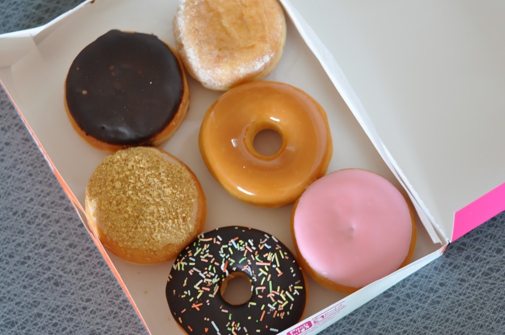 Dunkin' Donuts sexpack