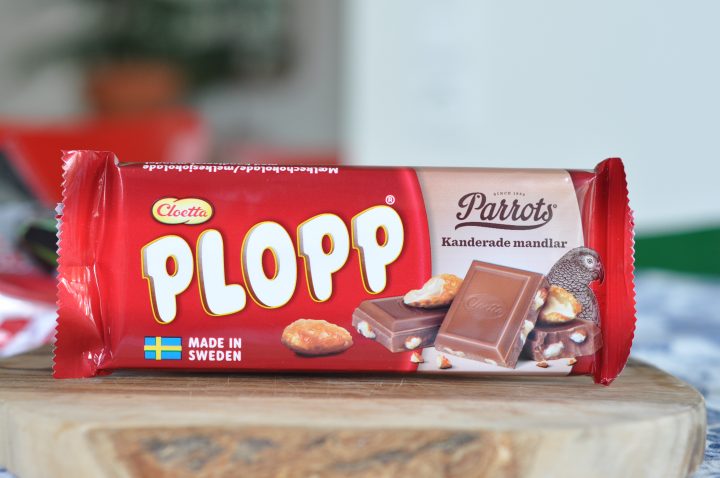 Plopp Mjölkchoklad Parrots Kanderade mandlar