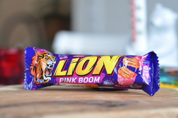 Lion Pink Boom