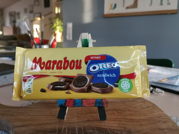 Marabou Oreo Sandwich